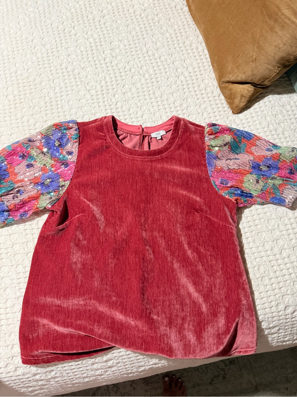 Voy ❤️ Rose Velvet Top with Multicolor Sequin Puff Sleeves